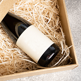Weinversandkartons und -kisten